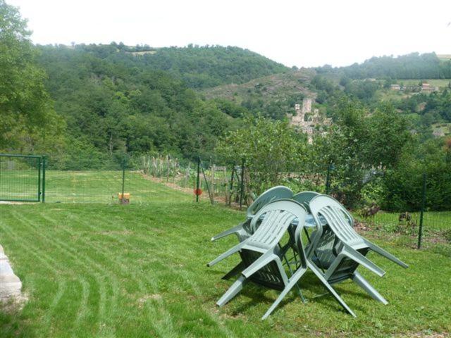 Gite Oustal Belcastel  ภายนอก รูปภาพ